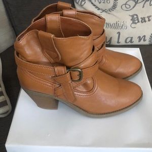 Ankle boots